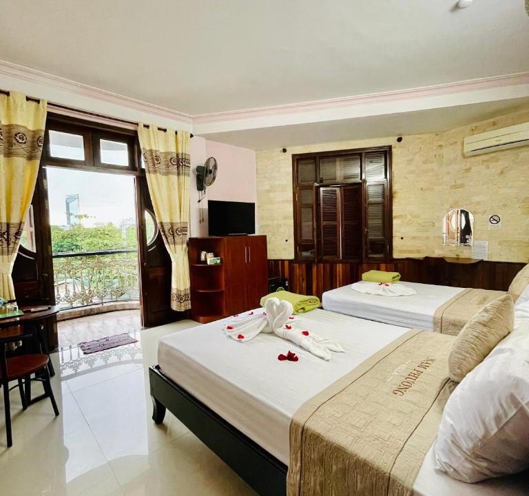 Hue City Centre Hotel | Nam Phương Riverside Villa