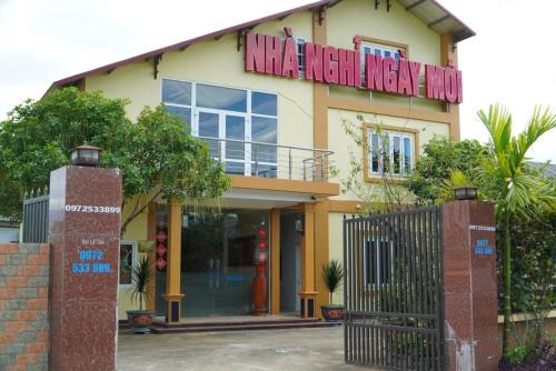 Van Chan Hotel | Ngày Mới Hotel