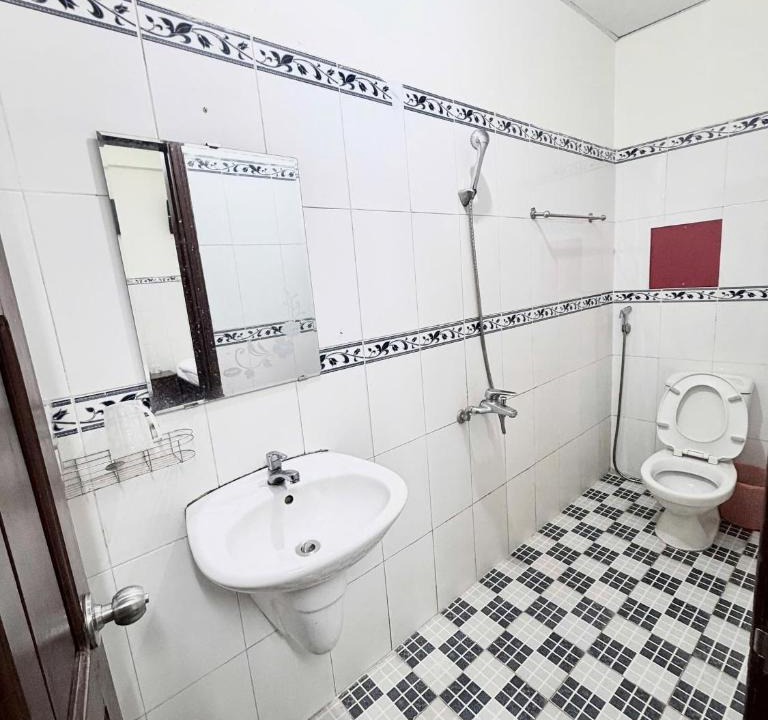 Buon Ma Thuot Hotel | Nhà Nghỉ Hoa Lan