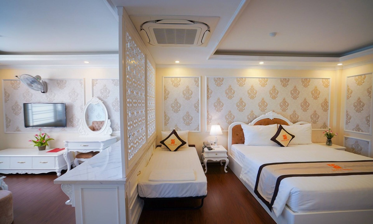 Ha Long Hotel | Osaka Hotel
