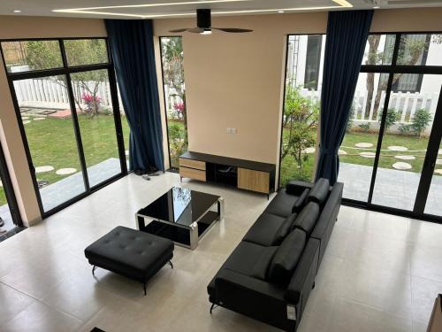 Thach That Villa | Peaceful & Chill 5BR Villas at Xanh Villas Resort