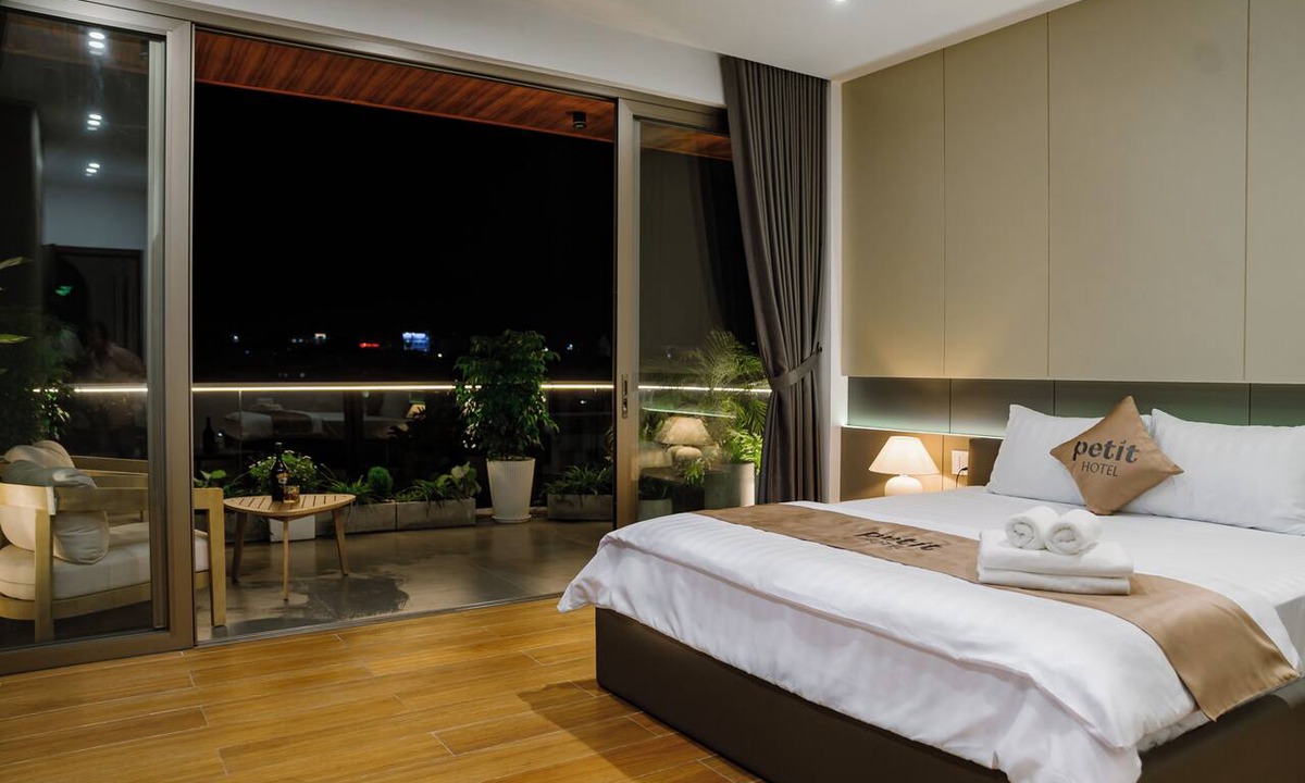Thu Dau Mot Hotel | Petit Hotel Thu Dau Mot