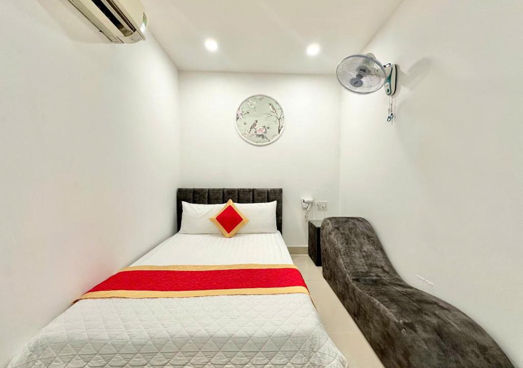 Tan Thuan Dong Hotel | Phú Gia Hotel 464 Nguyễn Văn Linh