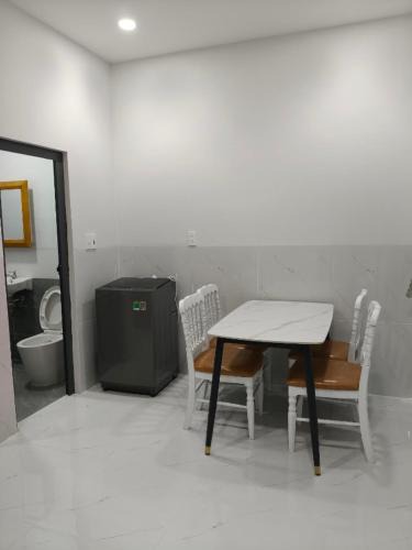 Duc Hoa Apartment | Phú Hưng Gia Motel