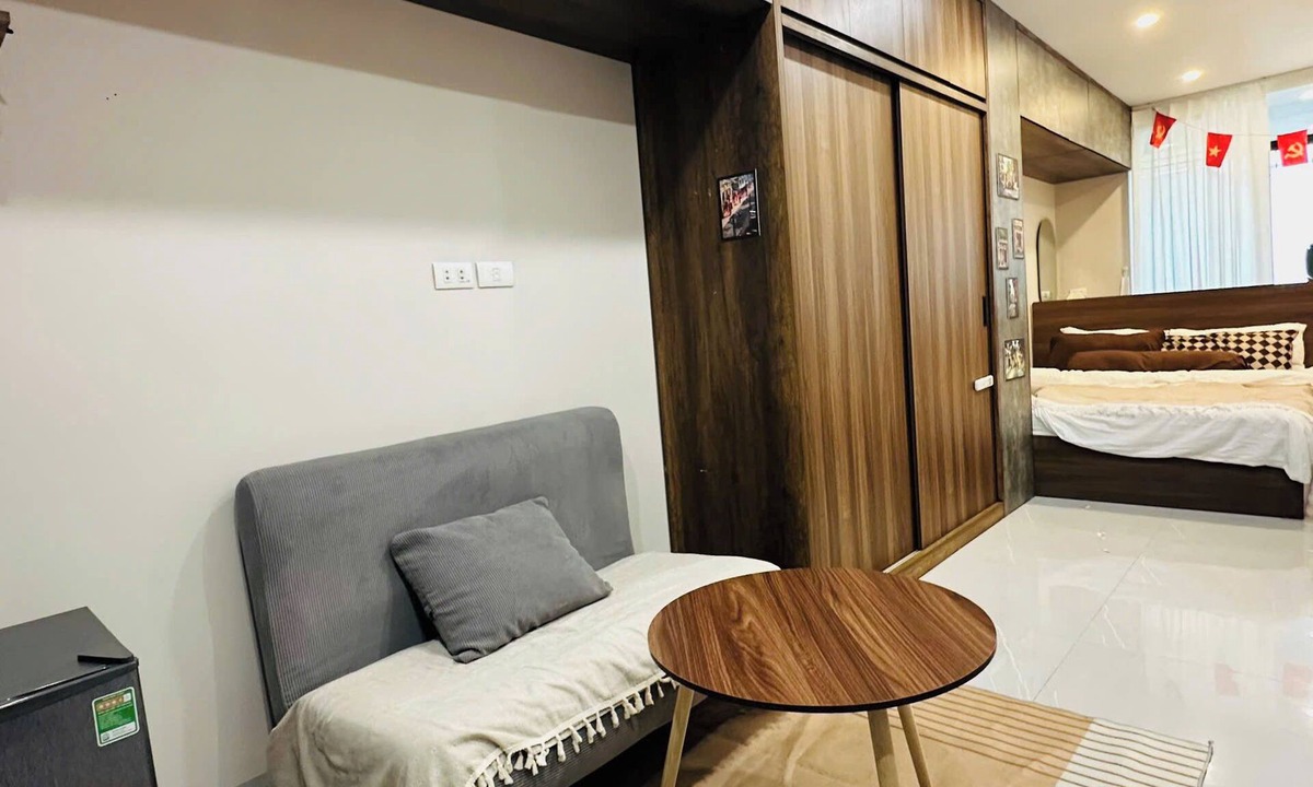Old Quarter Apartment | Pho Co - OQ Hanoi Stay Railway View AC highspeed WIFI - The Train Home Hanoi