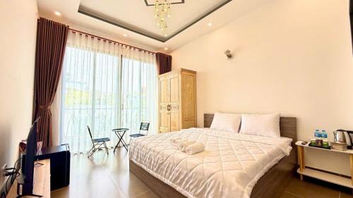 Thang Tam Hotel | Pink Hotel 1