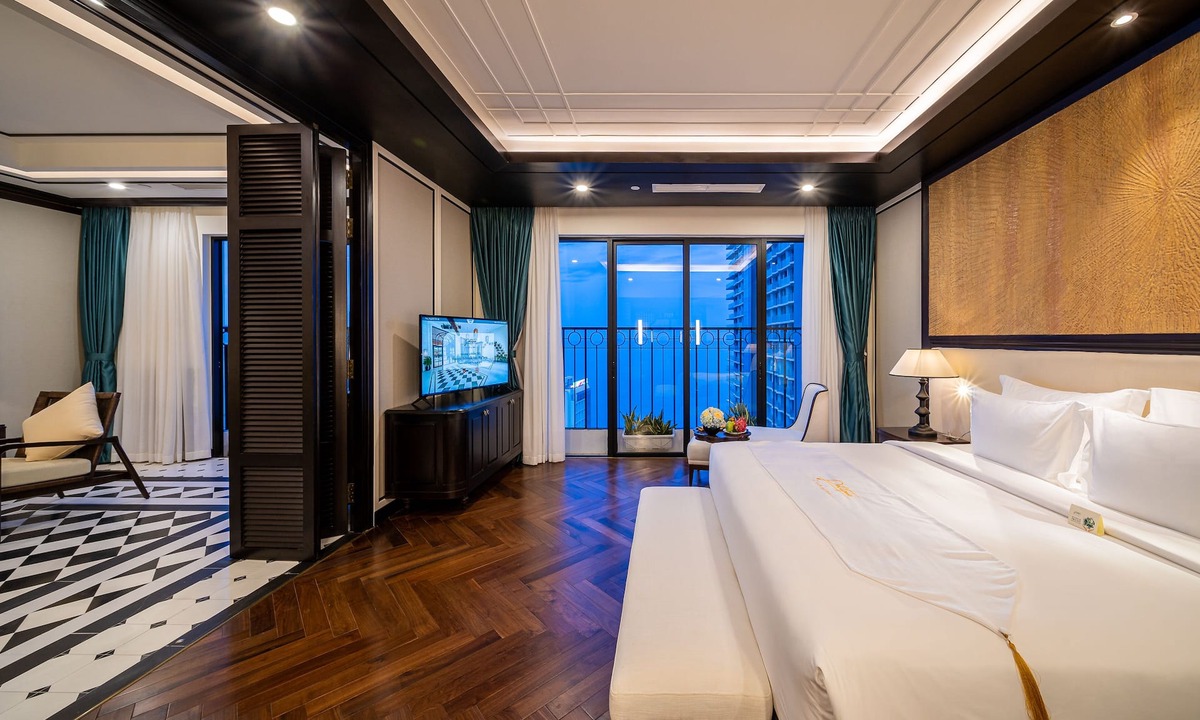 Tran Phu Beach Hotel | Potique Hotel