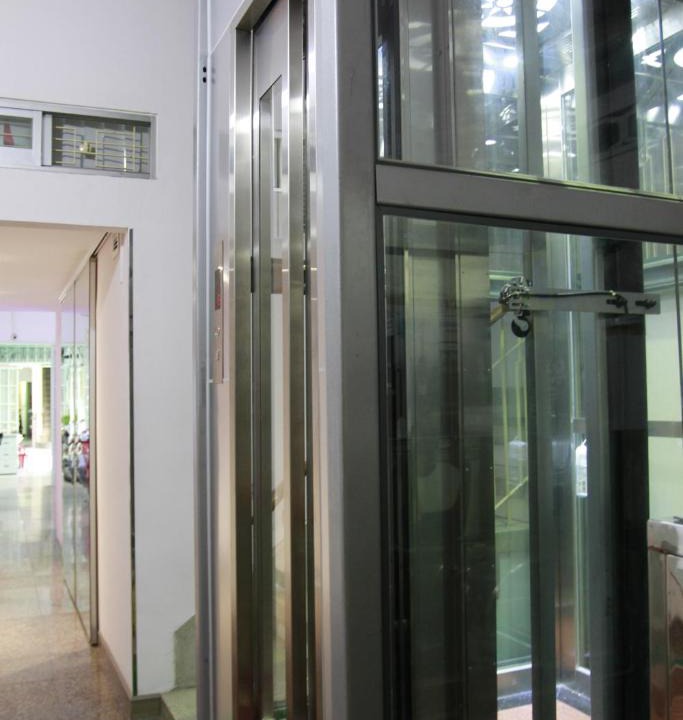 Downtown Ho Chi Minh City House | QUANG SAIGON Hotel- 40-7 Bùi Viện-Walking street