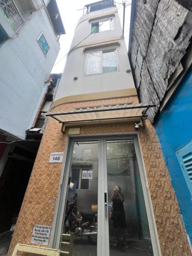 Downtown Ho Chi Minh City Hotel | Random Alley 148