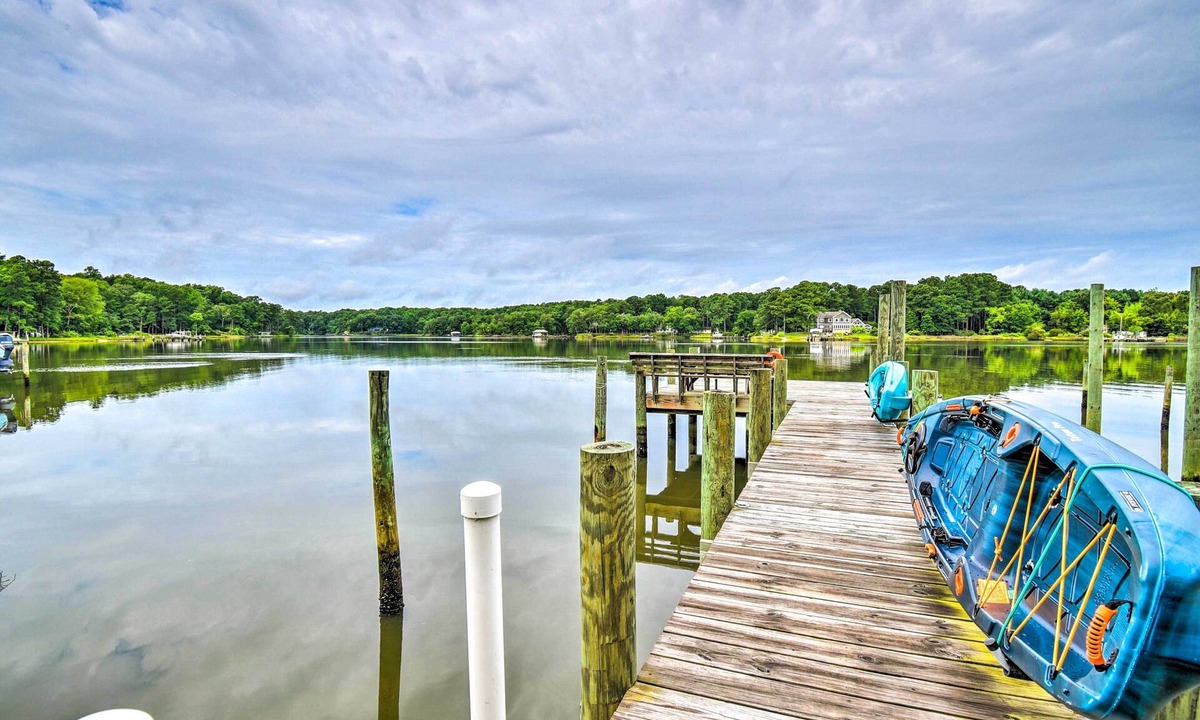 Dutton Cottage | Relaxing Riverfront Cottage w/Boat Dock!