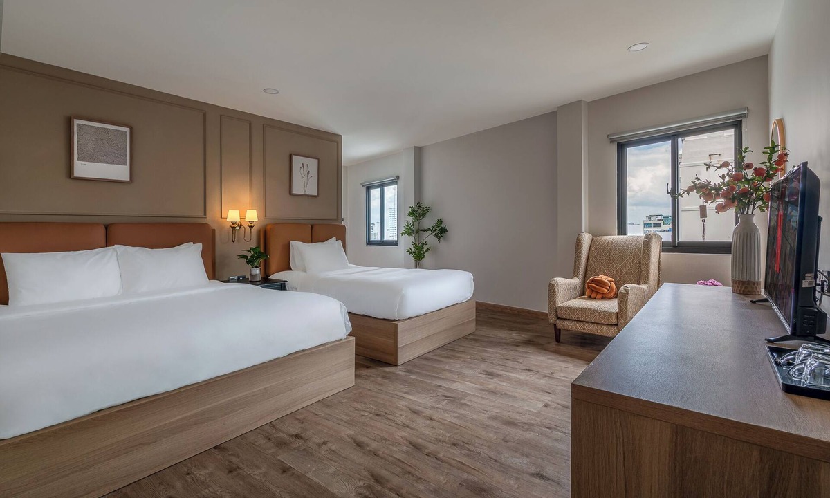 Bui Thi Xuan Hotel | SAZI Resin Hotel - Free Nails/HairWash