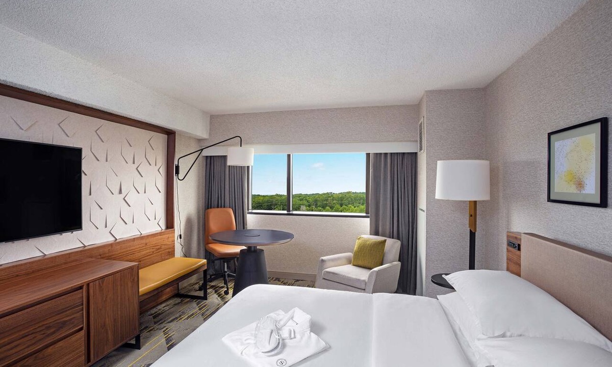 Hopelawn Hotel | Sheraton Edison