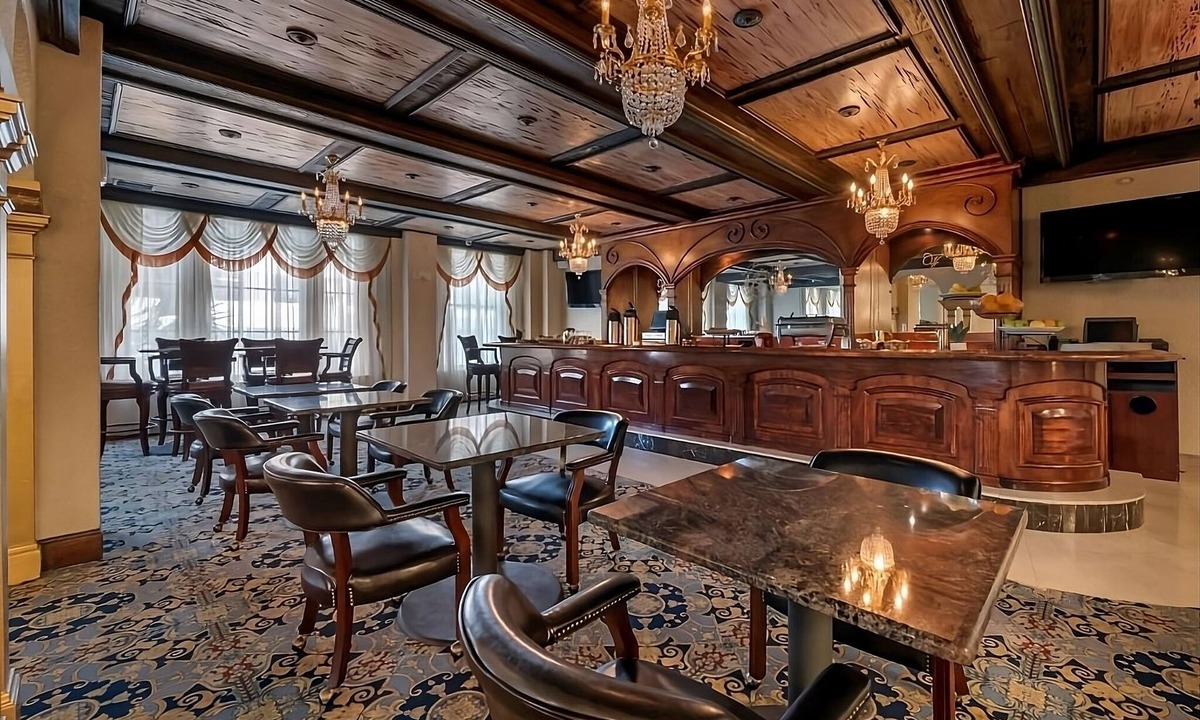 Downtown Tampa Hotel | Stay and Explore: Downtown Tampa Awaits! 2 Rooms