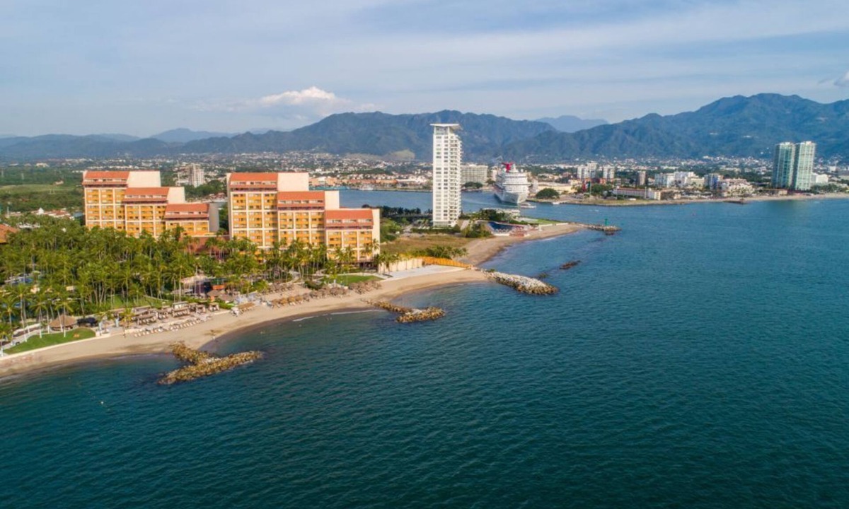 Marina Vallarta Hotel | Stay, Relax & Explore – Studio Near Puerto Vallarta’s Best Spots