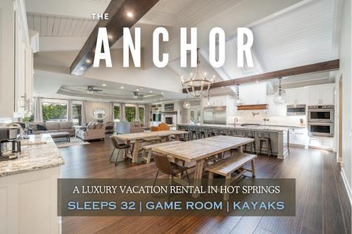 Mid America House | Stunning Luxury Lakefront Lodge! 8 BRs! Sleeps 32!