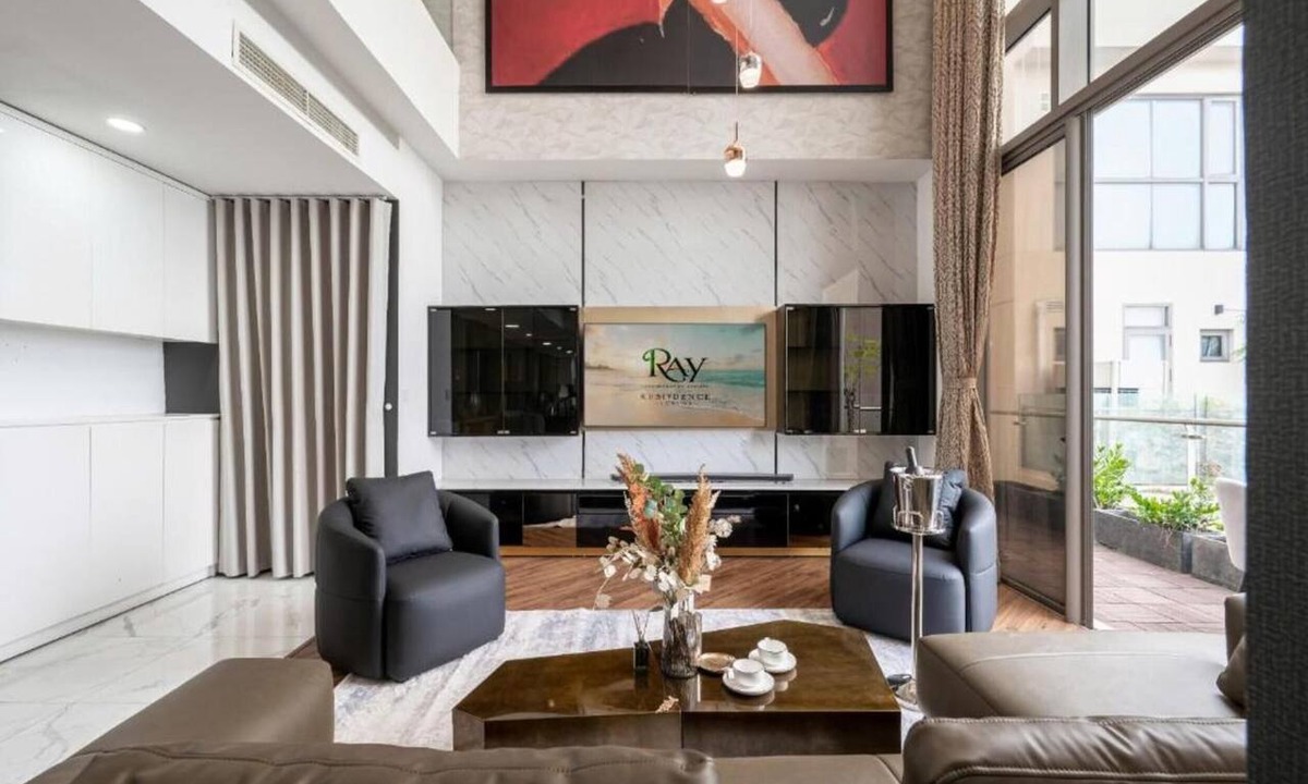 Bach Dang Riverside Apartment | Stunning Penthouse in the City Centre
