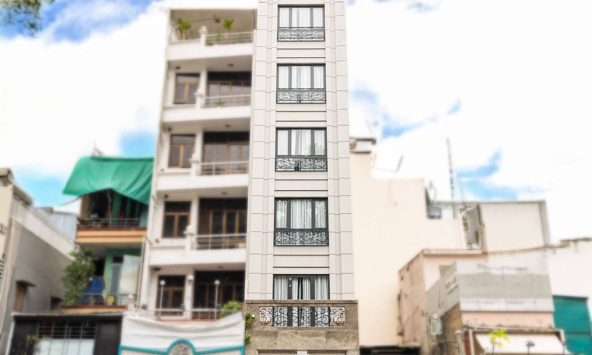 Ho Chi Minh City Apartment | Sunflower Apartment - Suite by THC Group