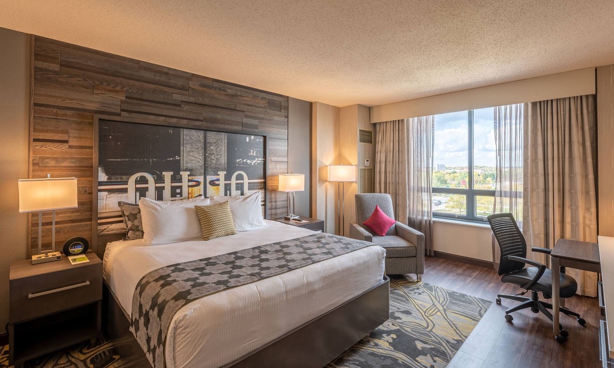 University District Hotel | The Blackwell Inn and Pfahl Conference Center