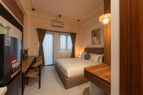 Tan Thuan Dong Apartment | The Brik by Velaluxe