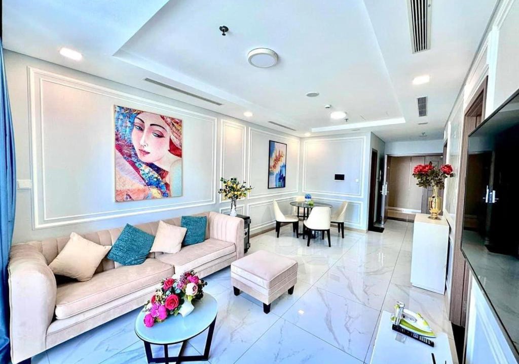 District 10 House | The Fermin Premium Studios