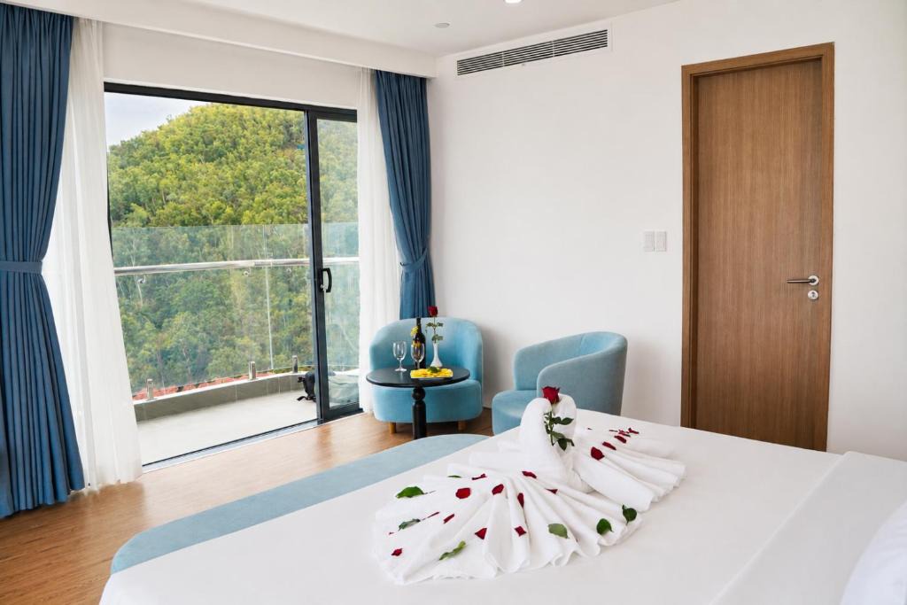 Quy Nhon Hotel | The Golden Crest Hotel Quy Nhon