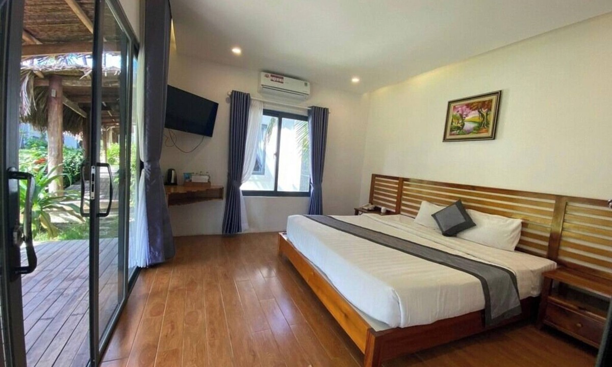 East Ham Tien Beach Hotel | The Legend Coco Beach