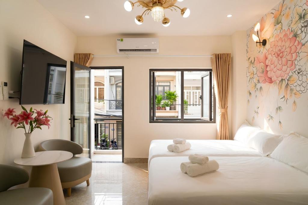 Nguyen Thai Binh Hotel | The Pivot Suite Ben Thanh - District 1