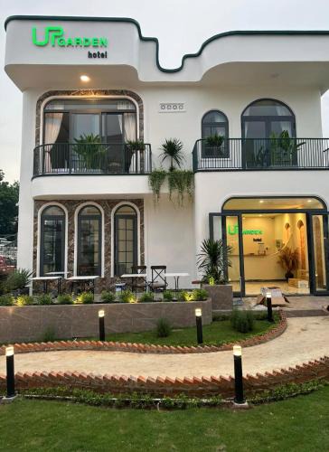 Hoa Loi Hotel | UP Garden Hotel