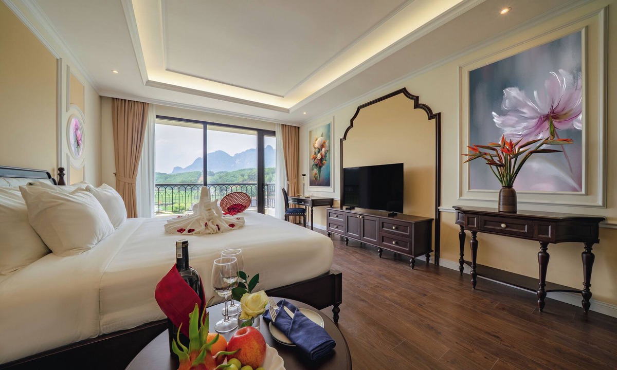 Kim Boi Hotel | Venusgiti Hot Spring Resort & Spa