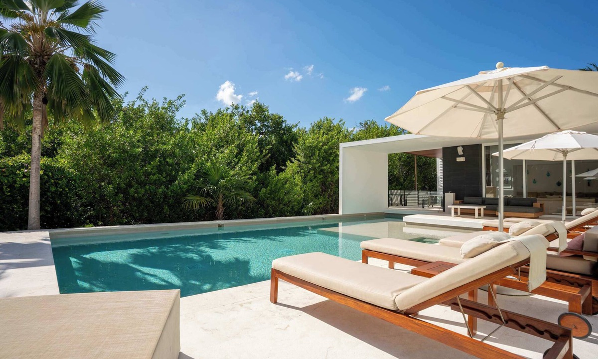 Playa Mujeres House | Villa Marazul | 5BR | Beach & Golf Access