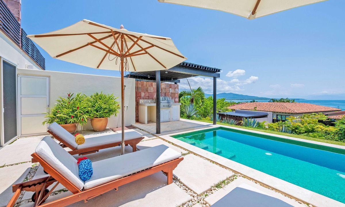 Emiliano Zapata Villa | Villa Perla