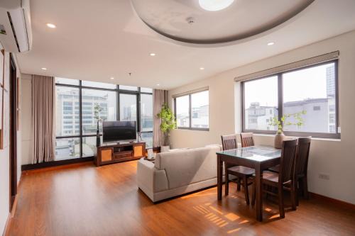 Ngoc Khanh Hotel | XÔI Sakamoto Suites Kim Ma