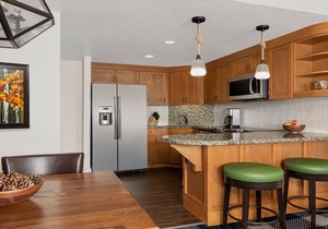 2 Bedroom -Located within Marriott's Grand Residence Club, Lake Tahoe - Full Resort Access in South Lake Tahoe