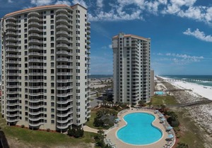 Beach Colony East 15A- 3BD/3BA Gulf front w/Beach Service & Onsite Management in Navarre Beach