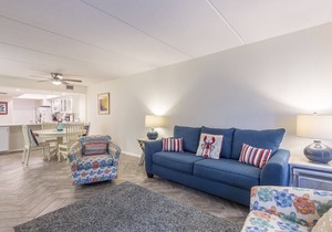 Beachfront Bliss at Edgewater! Breath-taking Ocean Views, Pool & Hot Tub - Walk to Everything! in South Padre Island