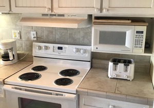 Beautiful Direct Beach Front and Bayside View Condo with POOL! in Ocean City