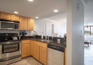 INTRODUCTORY PRICED! The Beach is Calling You to 324! in Biloxi