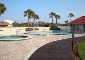 Luxurious Beach Front condo in Clearwater