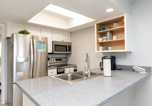 Pet-Friendly Beachside Condo | Modern Finishes, Dune Views & Heated Pool in Corpus Christi