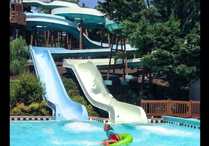 Sleeps 10 - Spacious 3BR Cottage - Family Friendly Resort - Close to Theme Parks in Williamsburg