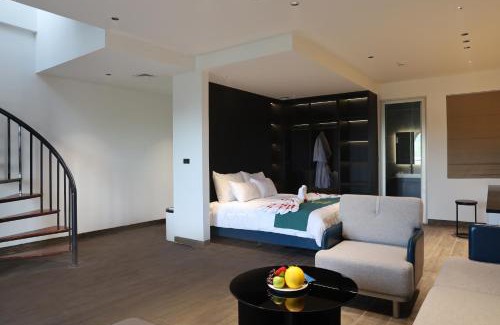 Van Don Hotel | Ao Tien Harbour Boutique Hotel