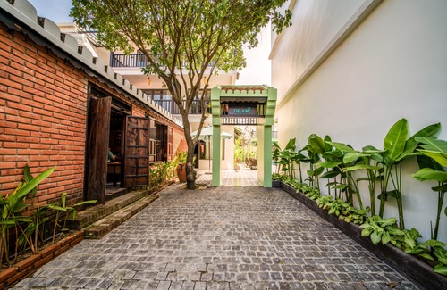 Cam Chau Hotel | De An Hotel