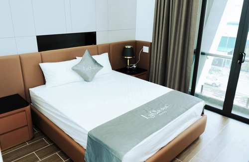 Van Don Hotel | La Garden Hotel Van Don by Bayluxury