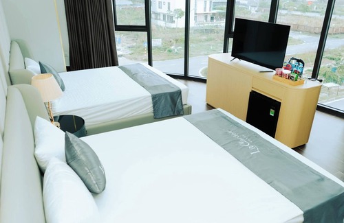 Van Don Hotel | La Garden Hotel Van Don by Bayluxury