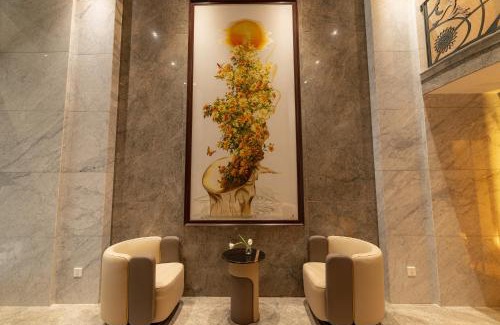 Ho Chi Minh City Apartment | Sunflower Apartment - Luxury Suite by THC Group
