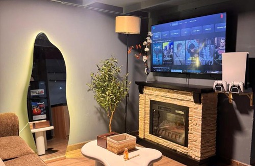 Hang Xanh Apartment | Àla Homestay Hàng Xanh near Landmark 81