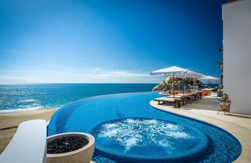 Pedregal Villa | 10BR Beachfront Estate fully staffed!