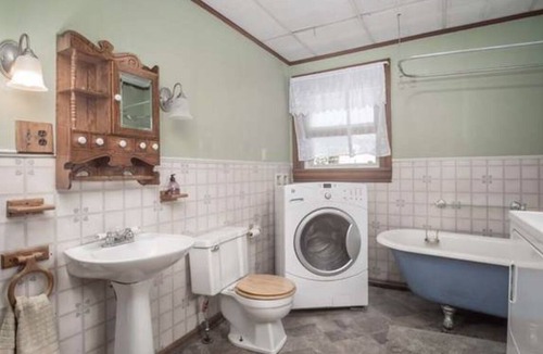Worcester Apartment | 1BR VICTORIAN STUDIO / WORCESTER / DOWNTOWN
