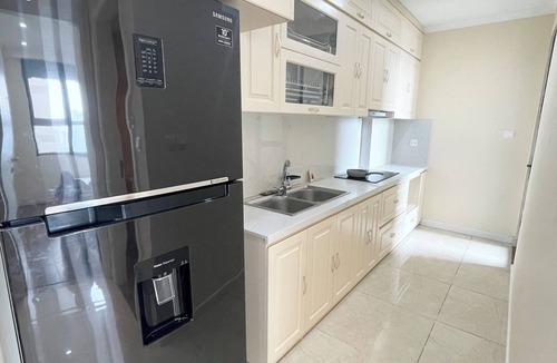 Trung Hoa Nhan Chinh Apartment | 2-Bedroom Residence at Vinhomes D’Capitale | Modern & Clean