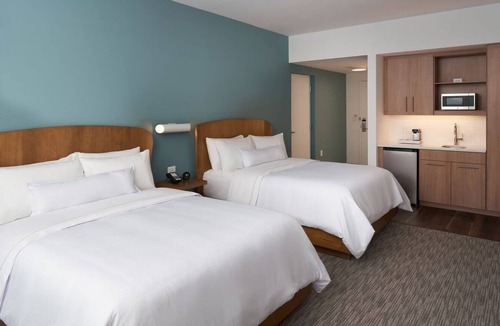 Williamsburg Hotel | 2 Queen | Element Orlando International Drive | Near Convention Center